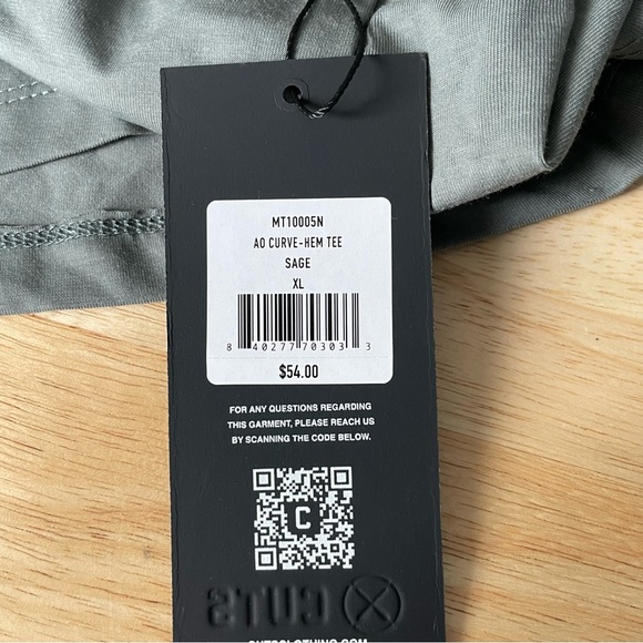 Cuts Sage Green Whale Print AO Curve Hem Short Sleeve Tee- 47024 - Picture 2 of 15